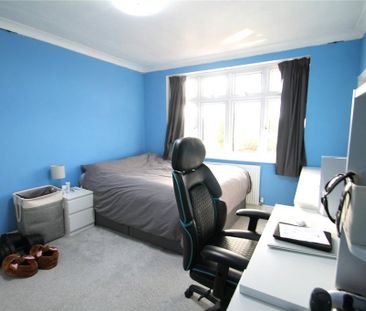 3 bedroom semi-detached house to rent - Photo 6