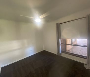 Spacious 3-Bedroom Home with Room to Entertain - Photo 6