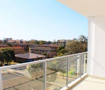 2 -bed apartment in top location - Photo 4