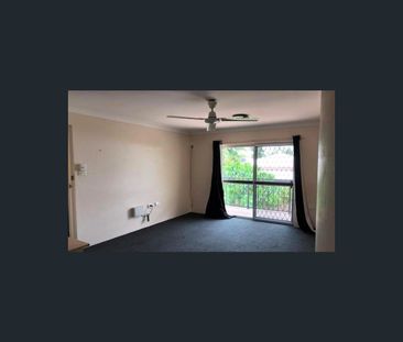 5/36 Clayton Street, Hermit Park, Qld 4812 - Photo 4