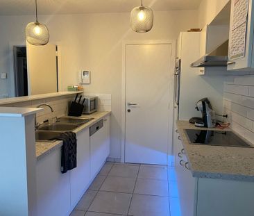 Ruim twee slaapkamer appartement te huur in centrum Oostkamp! - Foto 3