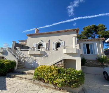 Location Maison 4 pièces 111m² - Photo 6