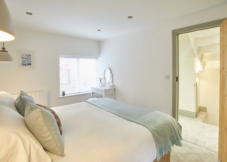 Wellington Road - Photo 4