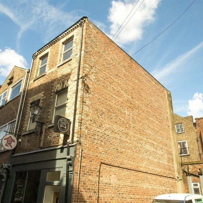 1 bedroom flat to rent - Photo 1
