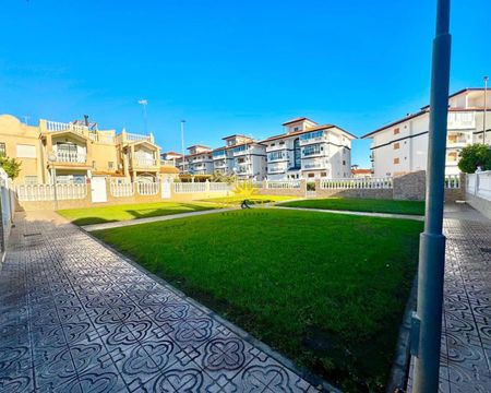 4 BEDROOM SEMI-DETACHED HOUSE - LA MATA - Photo 5