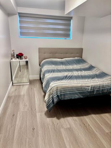 For Lease - 21 Blue Forest Crescent, Barrie, Ontario - Photo 3