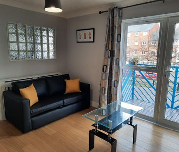 Catrin House, Goose Island, Swansea, Marina, SA1 1XW - Photo 2