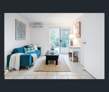 3a Booran Street, Hope Island, Qld 4212 - Photo 5