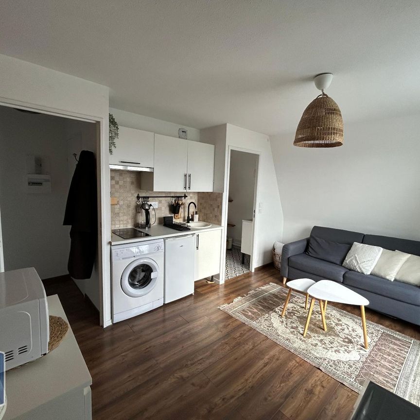 Location Appartement 1 pièce 15m² BLONVILLE SUR MER 14910 - Photo 1