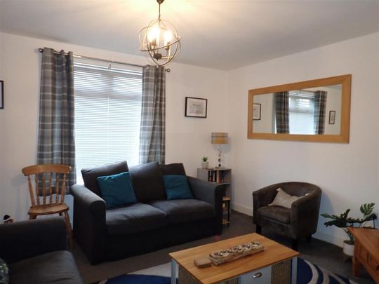 3 bedroom terraced house to rent - Photo 1