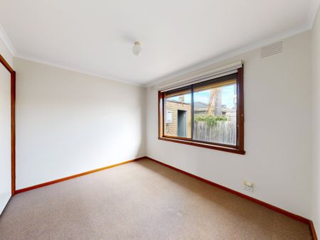 Charming Residence Offering Comfort & Convenience - Photo 4