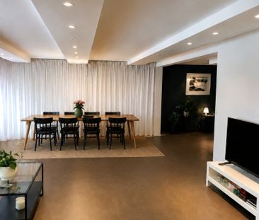 Rymlig uthyrningsdel i villa i Näsby Park - Photo 2
