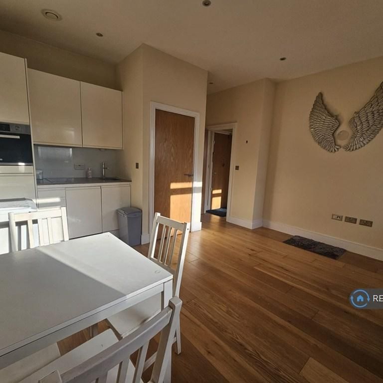1 bedroom flat to rent - Photo 1