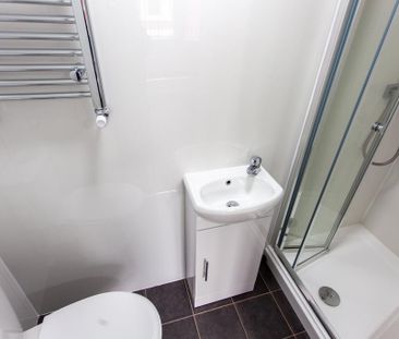 5 bedroom terraced house to rent - Photo 5