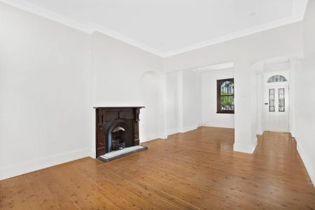 Home For Rent - Photo 3