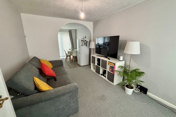 Malpas Road - Photo 1