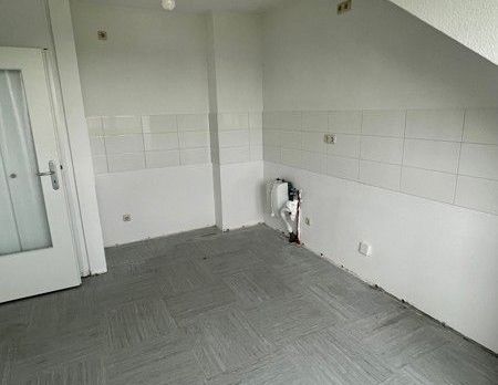 Günstig geschnittene 2-Zimmer-Wohnung nur mit WBS!!! 2 Personen! - Foto 1