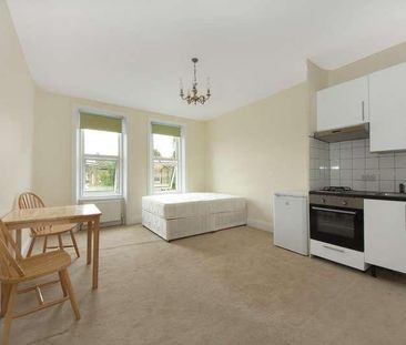 Uxbridge Road, W3 - Photo 1