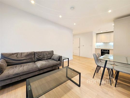 2 bedroom flat to rent - Photo 1