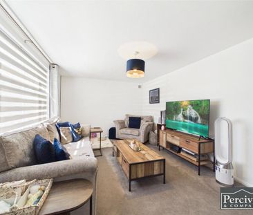 3 bedroom detached house to rent - Photo 1
