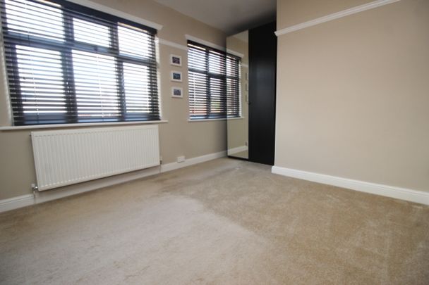 2 Bedroom Semi-Detached House - Photo 1