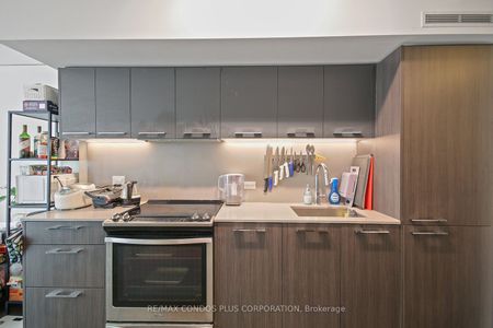 Riverside Square Lofts 15-45 #612 - Photo 3