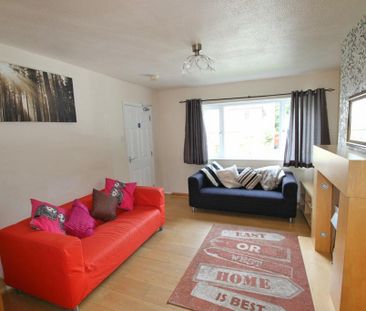 6 bedroom end of terrace house to rent - Photo 4