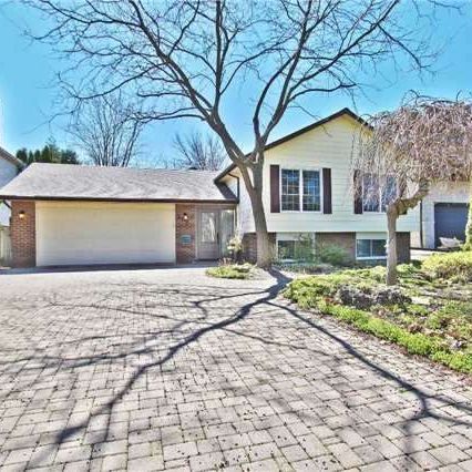 For Lease - 208 Pine Cove Road, Burlington, Ontario - Photo 1