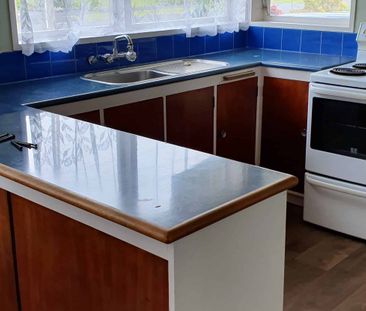 7 Betley Crescent - Photo 2