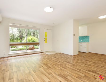 COMFORTABLE LIVING IN DESIRABLE LOCATION - Photo 3