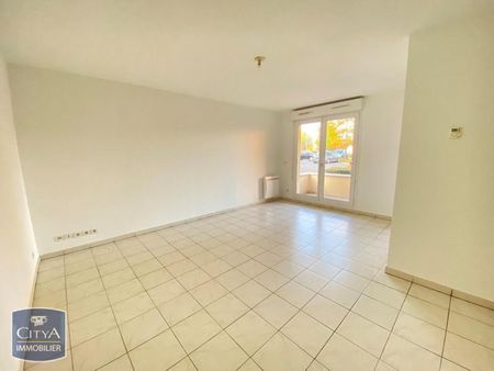 Location Appartement 2 pièces 48m² LOUVROIL 59720 - Photo 2