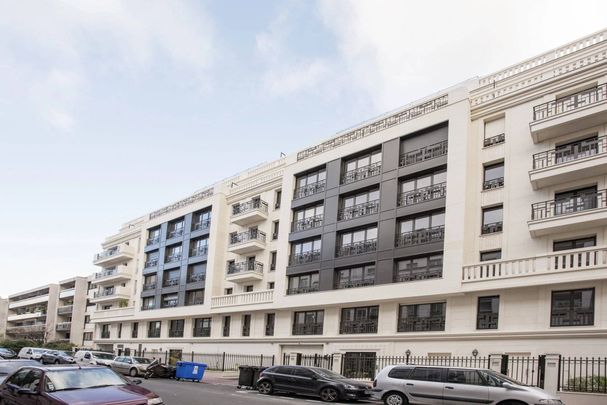 Rental Apartment Levallois-Perret - Photo 1