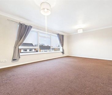 3 bedroom maisonette to rent - Photo 2