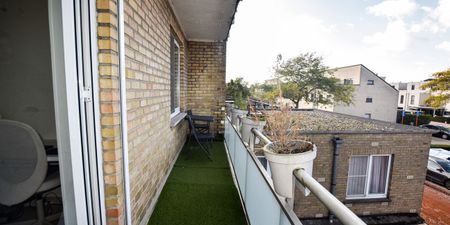 Appartement te huur in Sint-Kruis voor € 850 met 2 slaapkamers - Photo 3