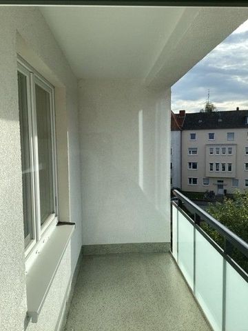 Nur mit Wohnberechtigungsschein! 3-Zimmer-Wohnung mit 65,60m² demnächst verfügbar - Photo 2