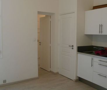 Location Appartement P2 Nimes - Photo 3