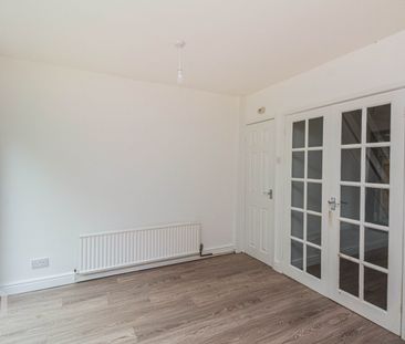 Glastonbury Road - Photo 3