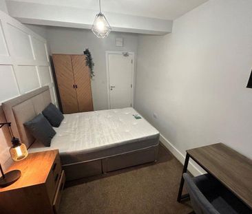 1 bedroom in a house share to rent - Photo 5