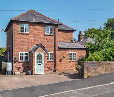 5 bedroom character property to rent - Photo 3