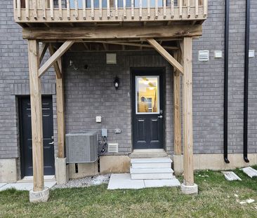 For Lease - 59 Bellhouse Avenue, Brantford, Ontario - Photo 3