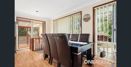 SPACIOUS HOME WITH EVERYDAY COMFORT - Photo 4