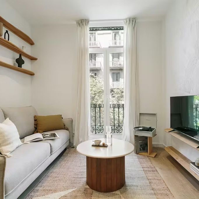 Carrer de Mallorca, Barcelona, Catalonia 08037 - Photo 1