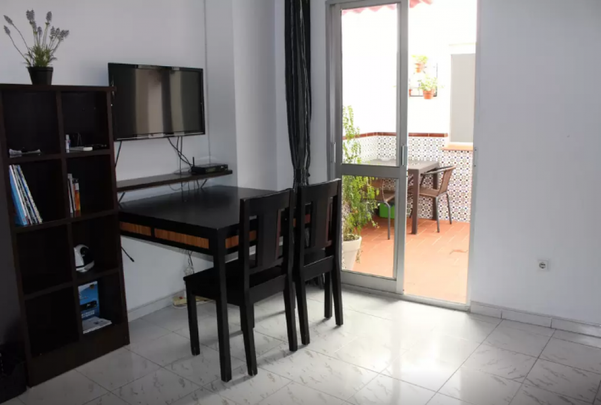 Middle Floor Apartment | Nerja | €850/Month - Photo 1