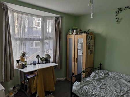 Room in a Shared House, St. Mary Magdalene Street, BN2 - Photo 3