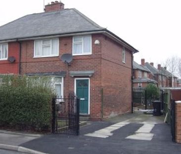 3 bedroom semi-detached house to rent - Photo 5