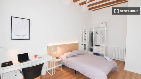 barcelona, Catalonia 08001 - Photo 4