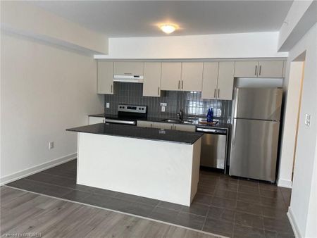 For Lease - 10 Culinary Lane Unit# 506, Barrie, Ontario - Photo 4