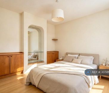 1 bedroom in a house share to rent - Photo 4