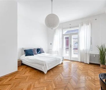 Pronájem unikátního bytu 1+1 s velkou terasou - Photo 1