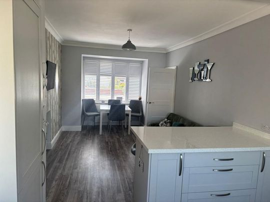 2 bedroom detached bungalow to rent - Photo 1